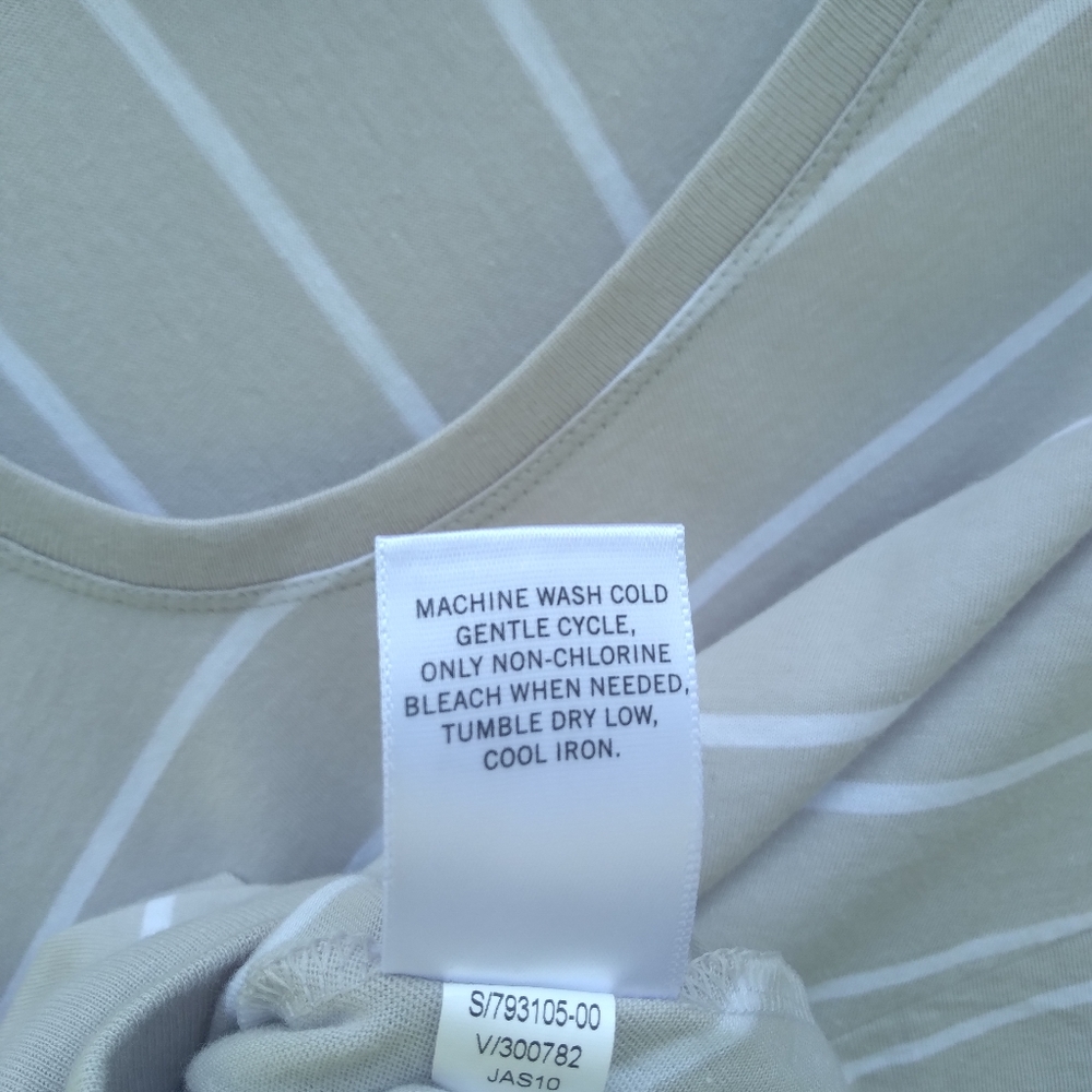 Banana Republic size xs super cute shirt - Picture 5 of 6